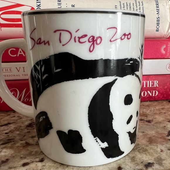 Vintage San Diego Zoo Giant Panda Bear coffee Mug Rare.  Mint condition. - Picture 2 of 5